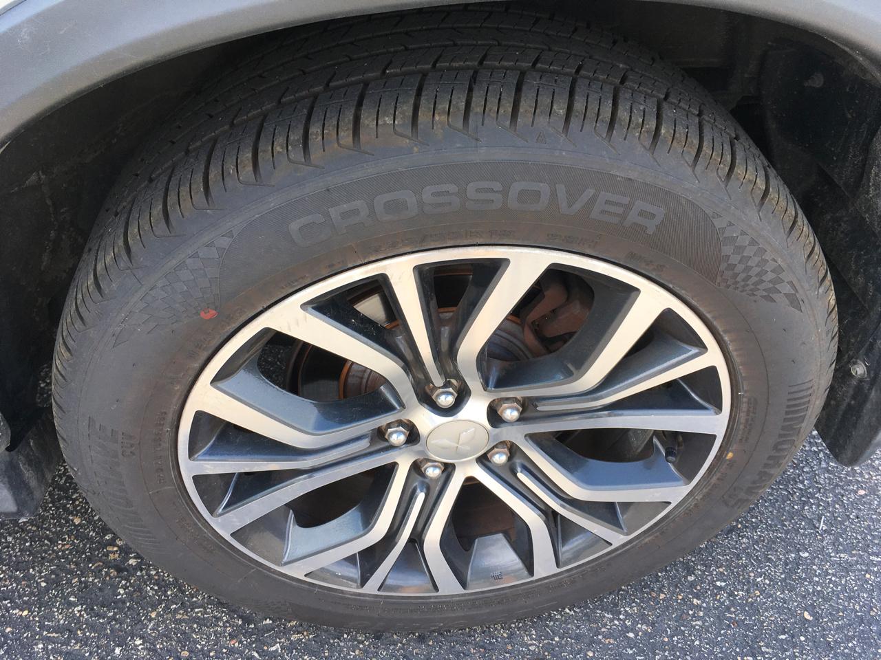 Mitsubishi Outlander Sport  2019