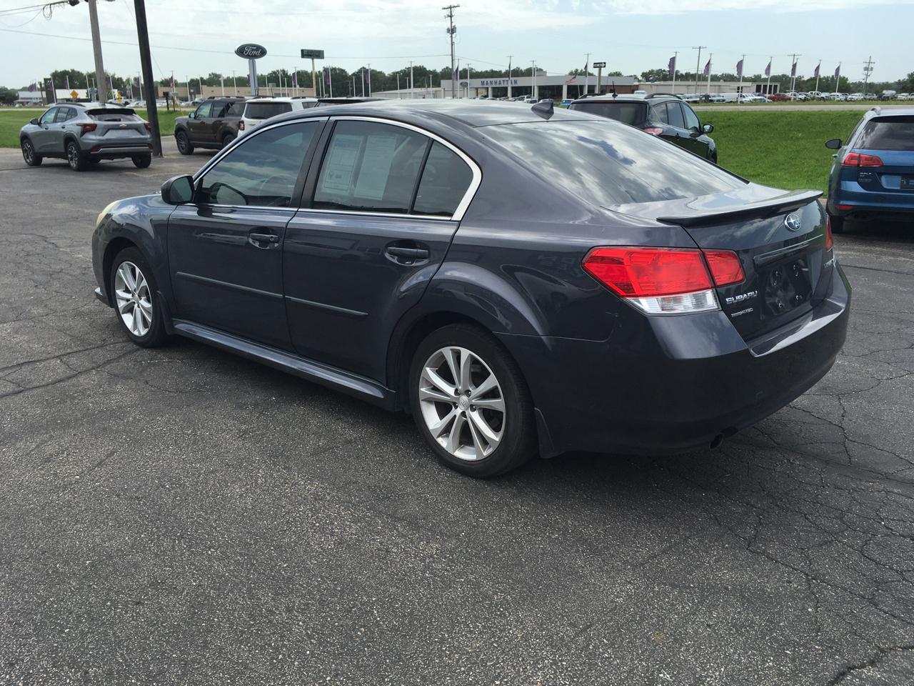 Subaru Legacy 2.5i Limited 2013