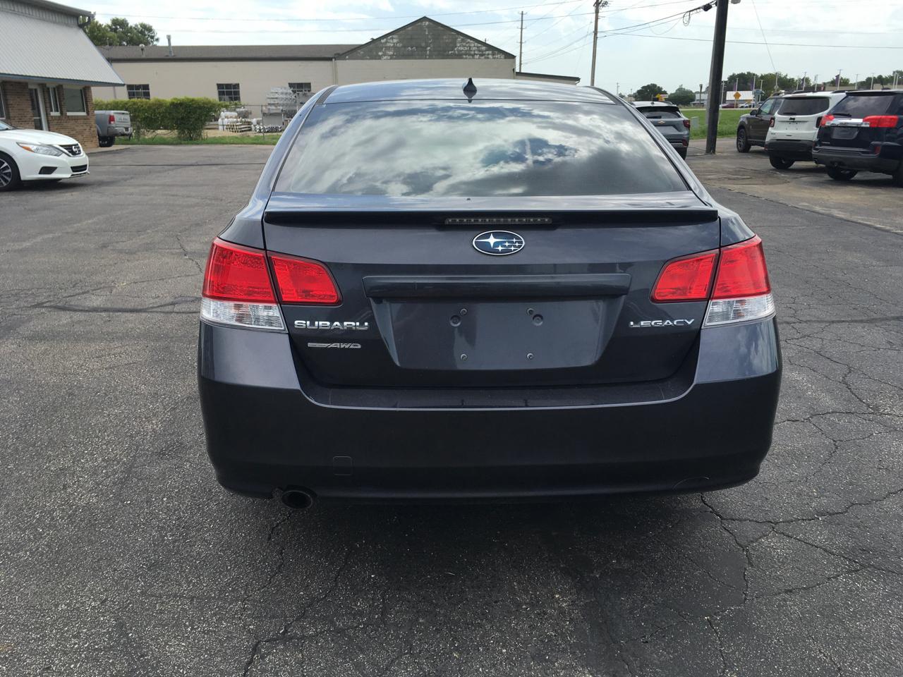 Subaru Legacy 2.5i Limited 2013