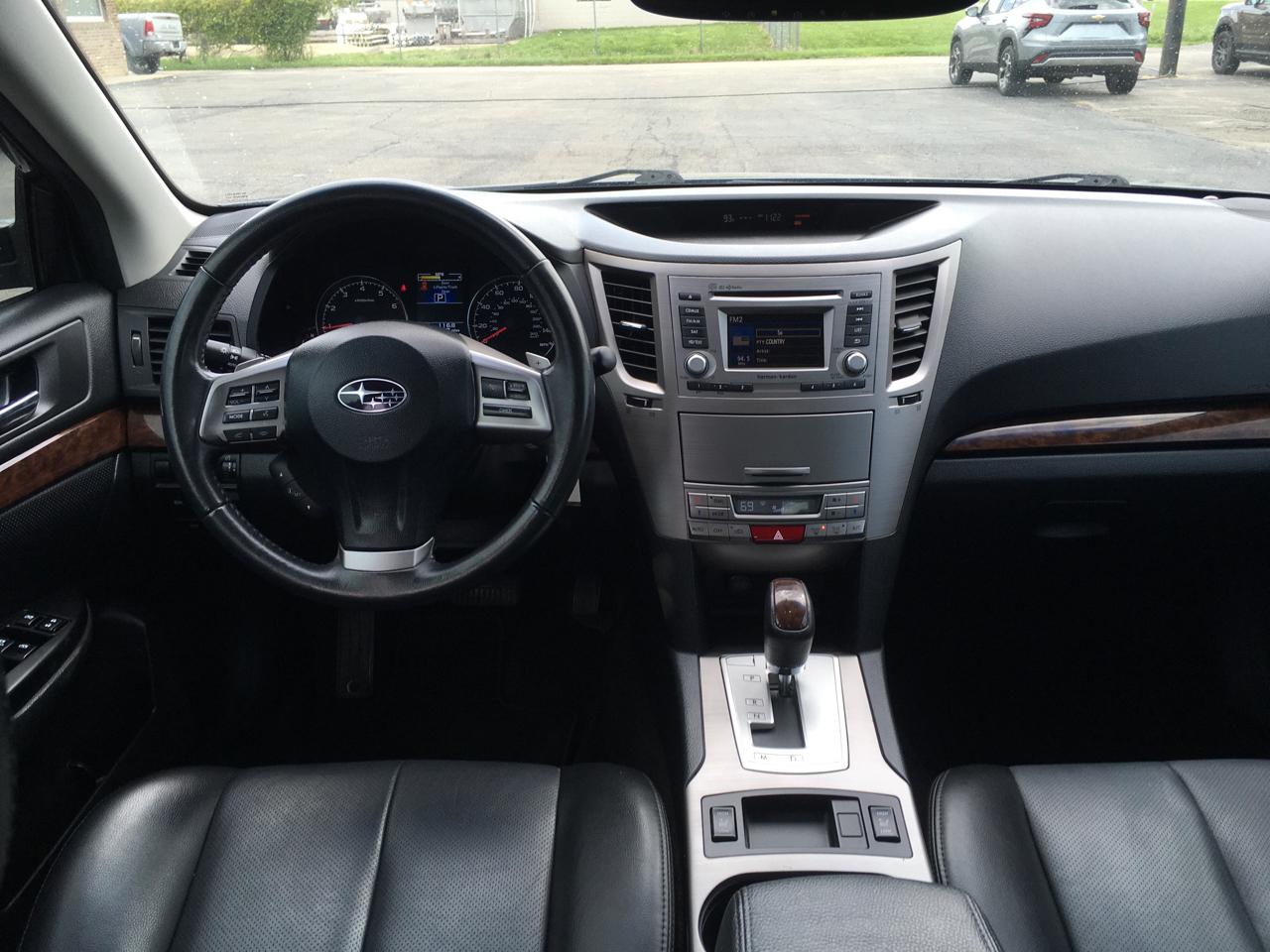 Subaru Legacy 2.5i Limited 2013