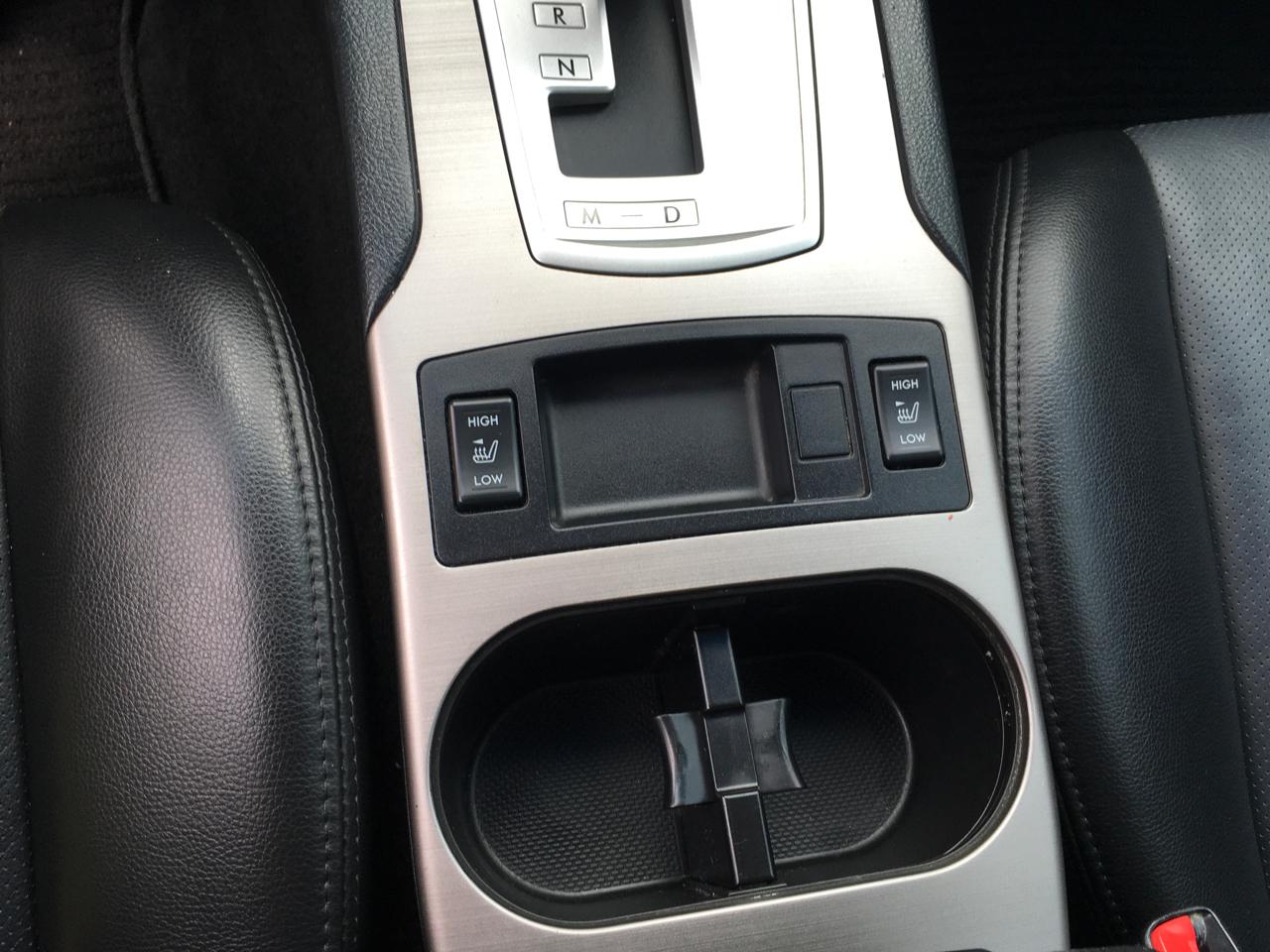 Subaru Legacy 2.5i Limited 2013