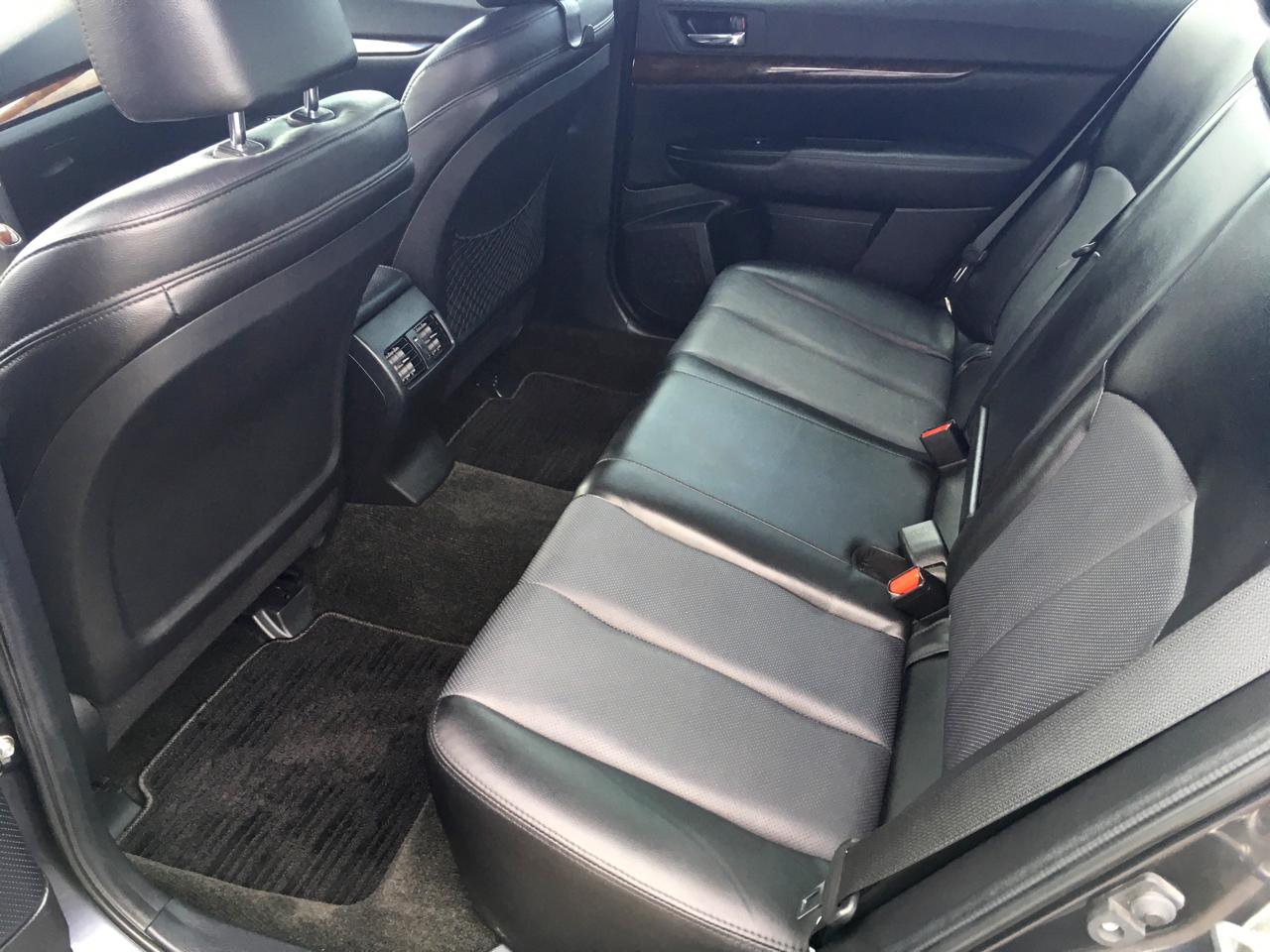 Subaru Legacy 2.5i Limited 2013