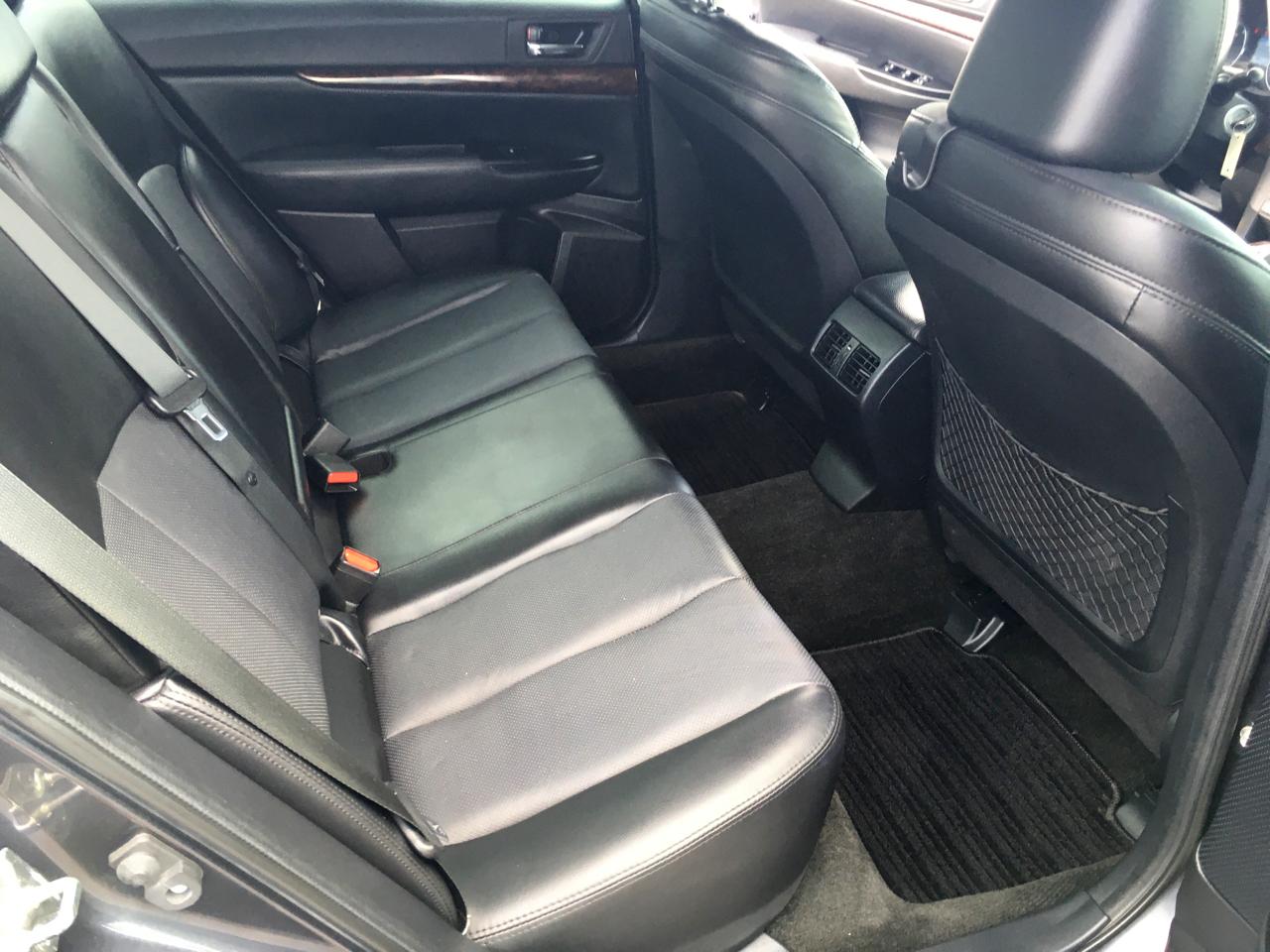 Subaru Legacy 2.5i Limited 2013