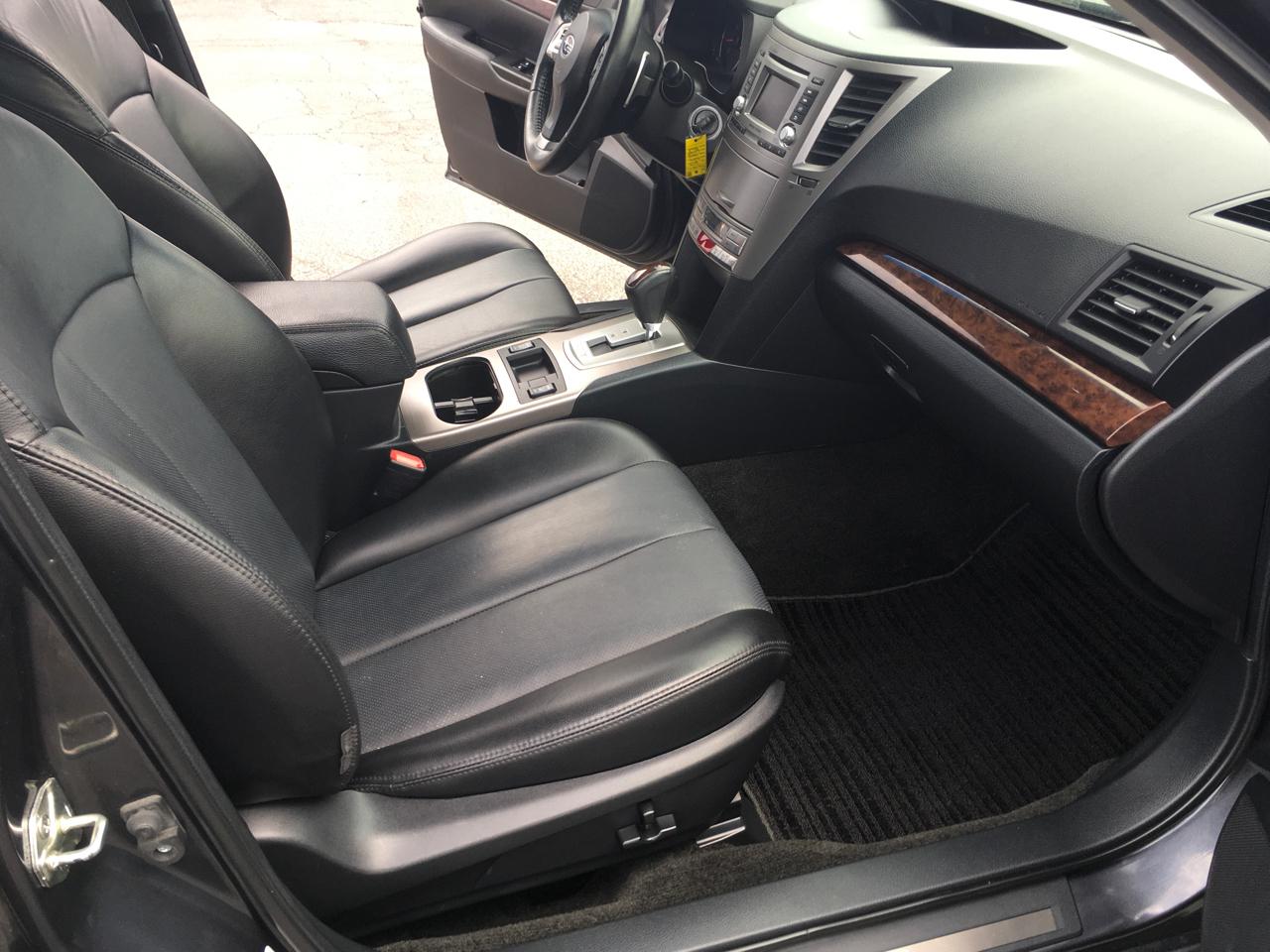 Subaru Legacy 2.5i Limited 2013