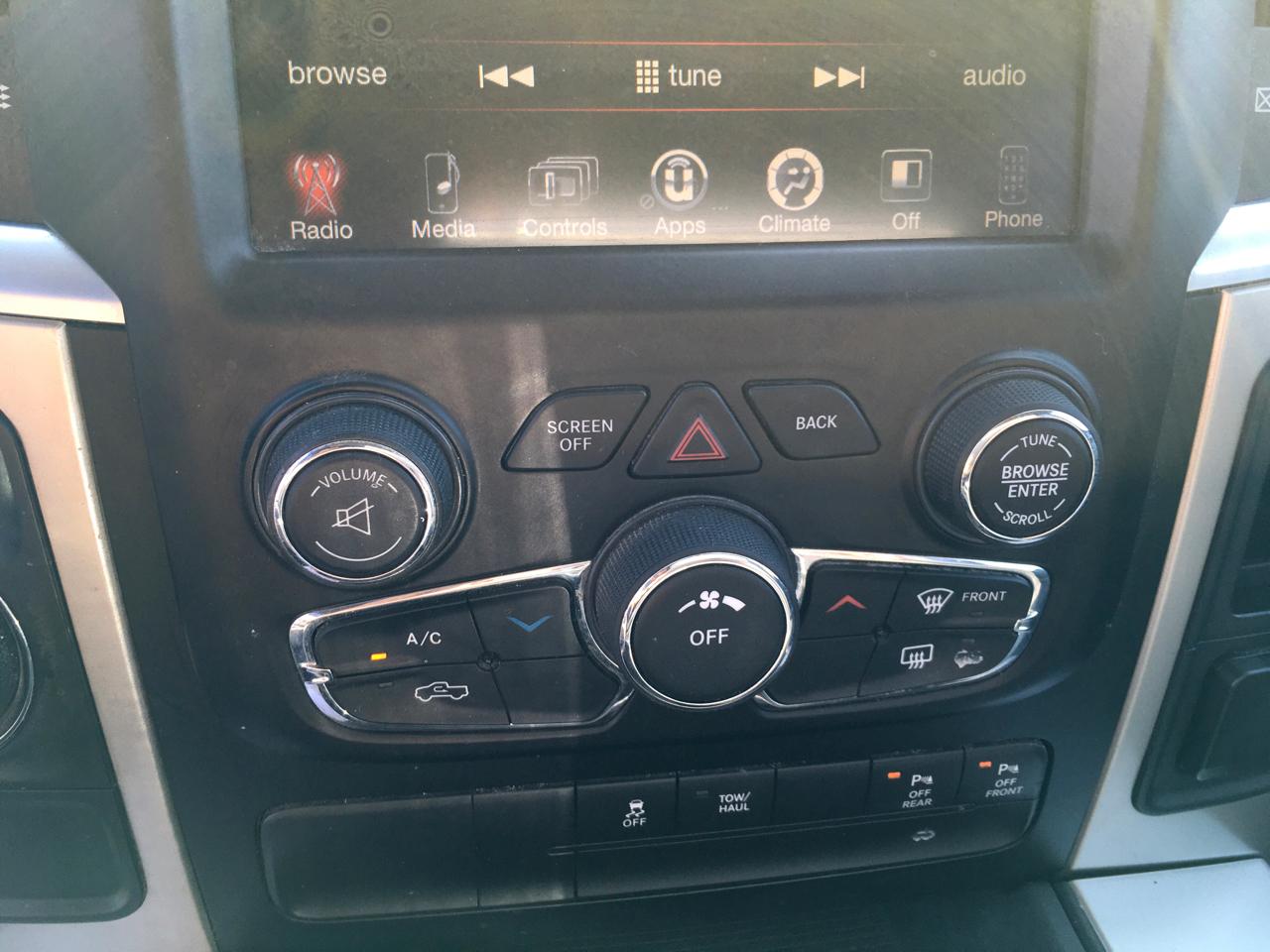 RAM 1500 SLT Crew Cab SWB 2WD 2016