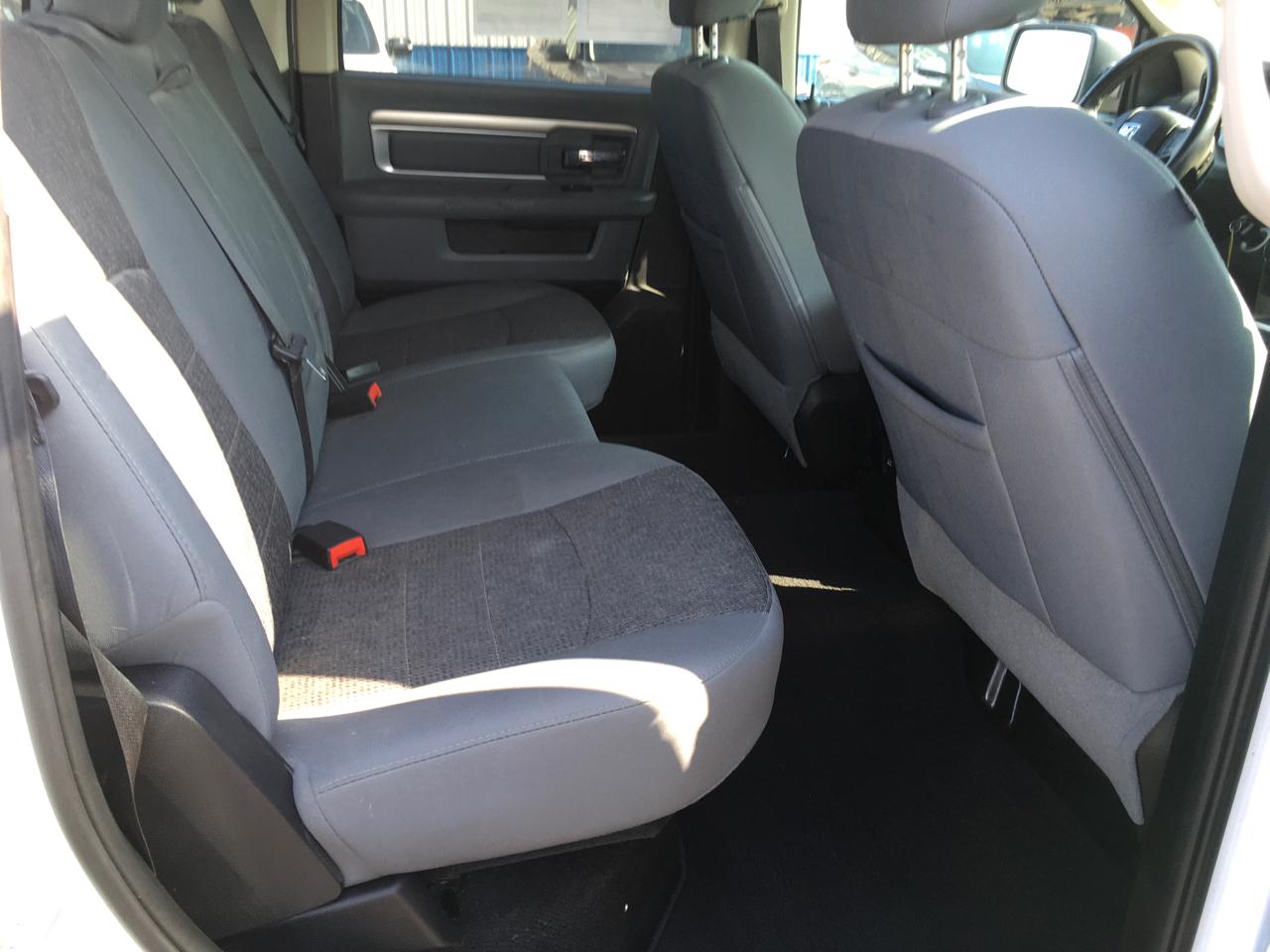 RAM 1500 SLT Crew Cab SWB 2WD 2016