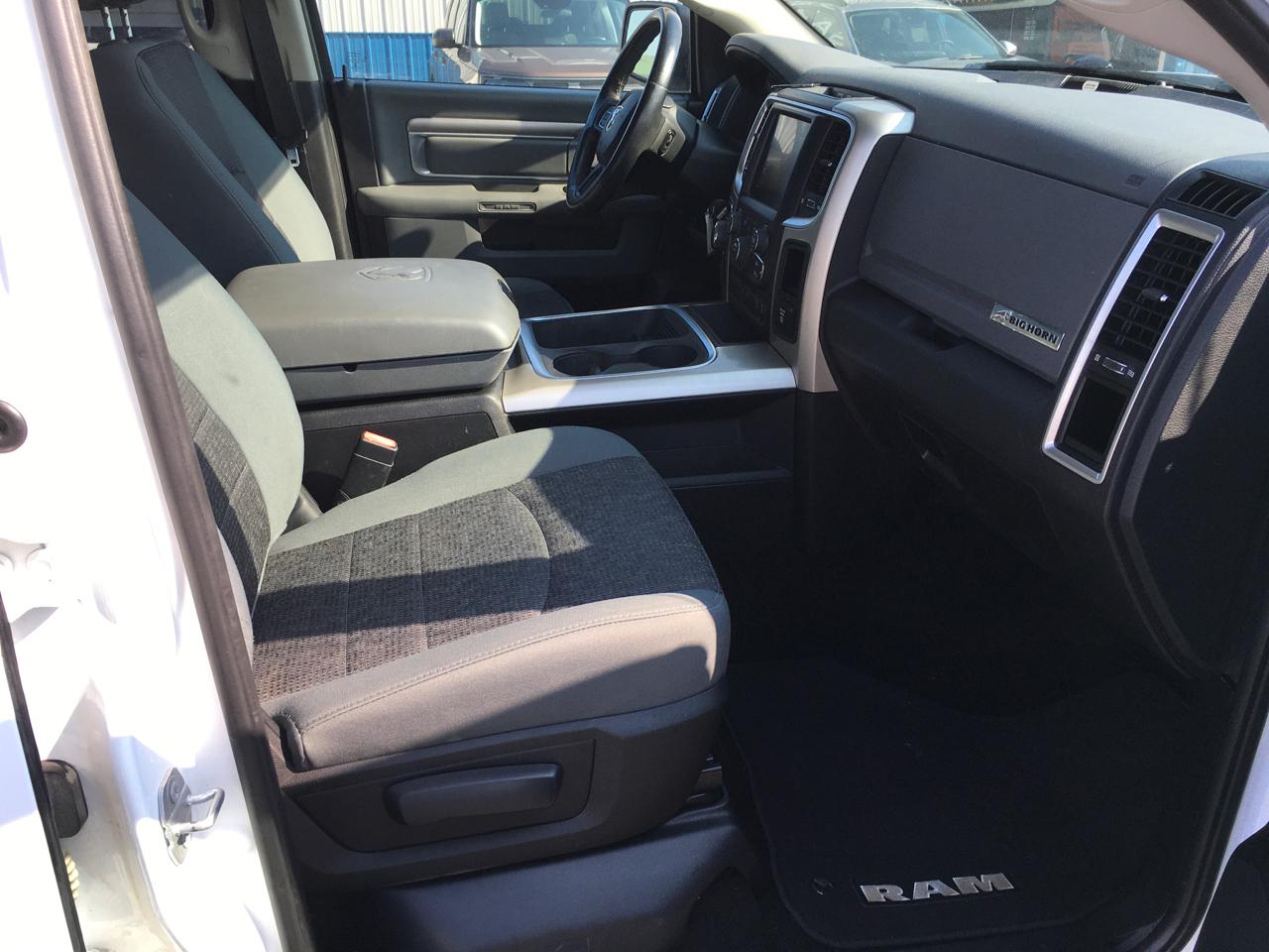 RAM 1500 SLT Crew Cab SWB 2WD 2016