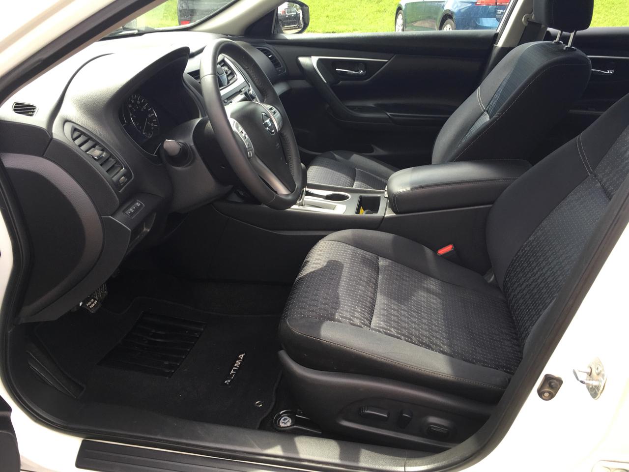 Nissan Altima 2.5 SV 2017