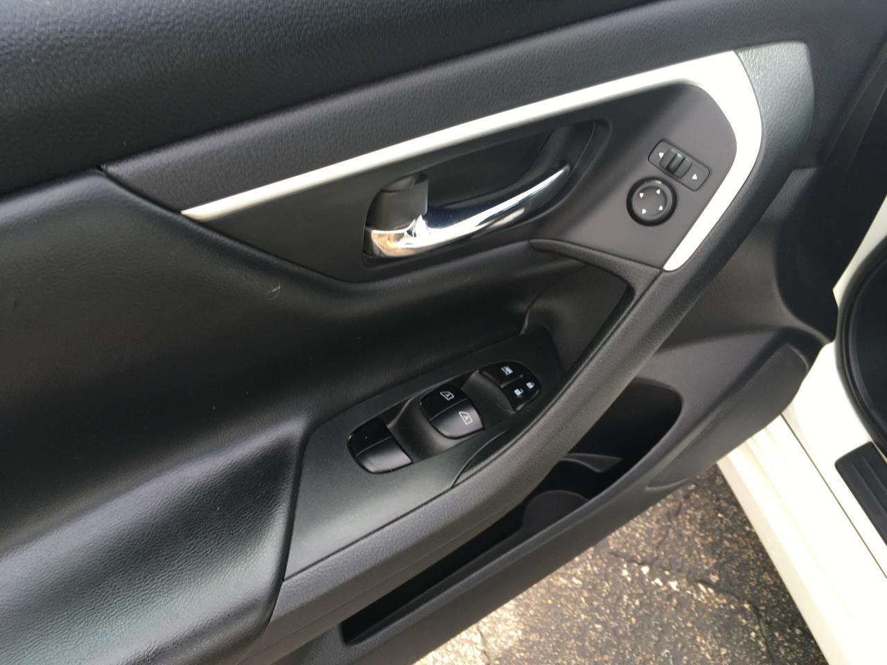 Nissan Altima 2.5 SV 2017