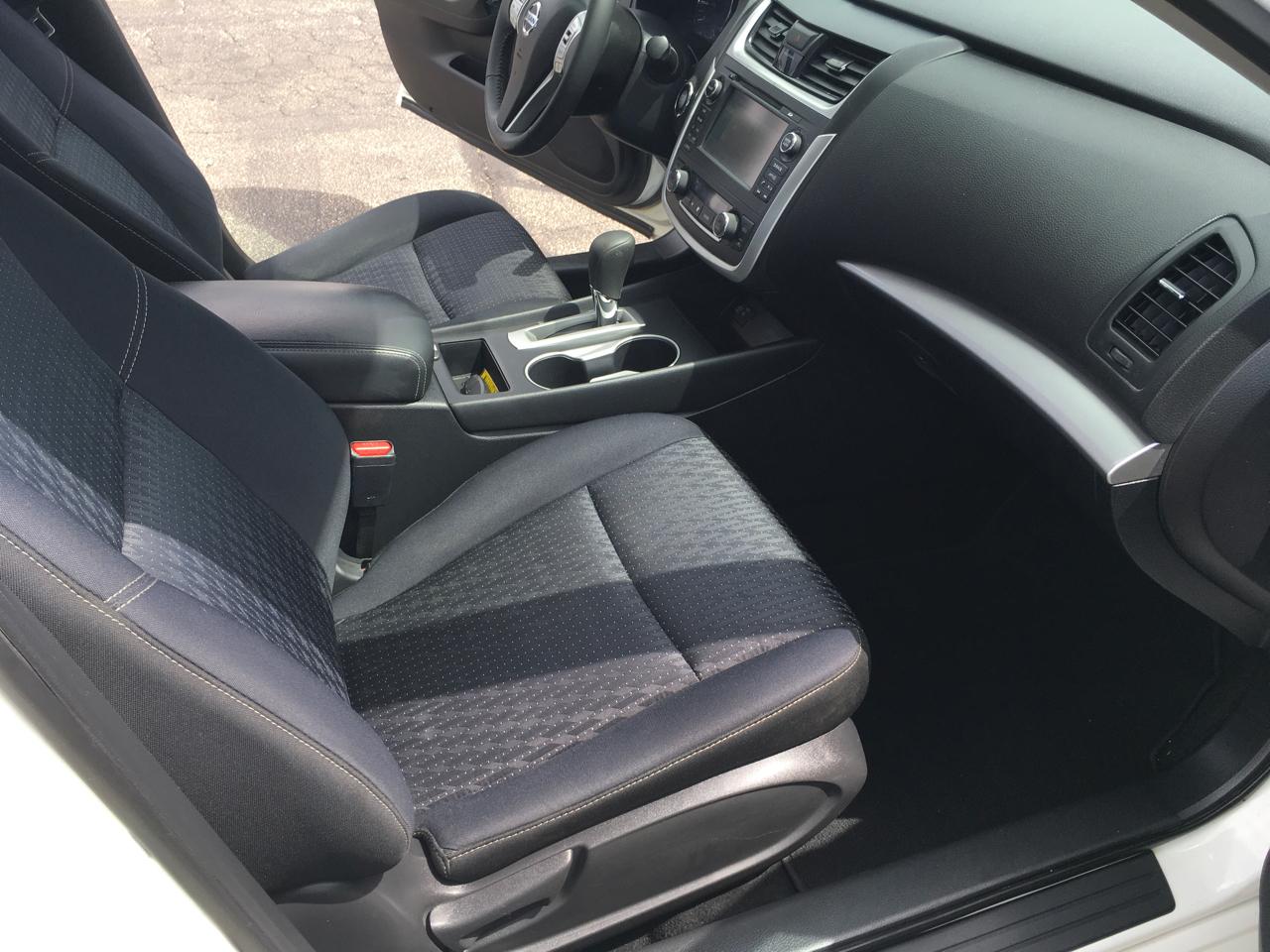 Nissan Altima 2.5 SV 2017
