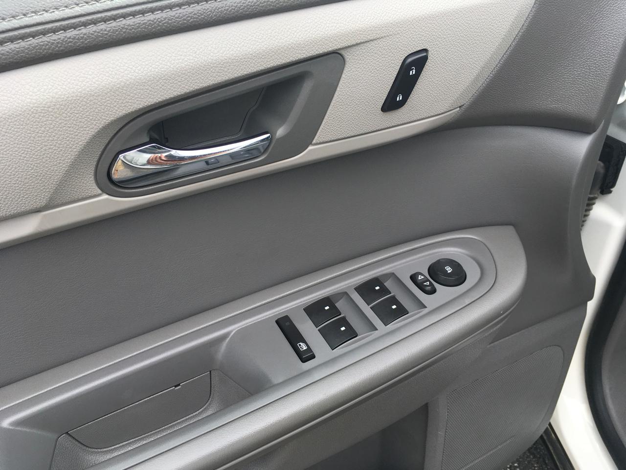 Chevrolet Traverse LS FWD 2014