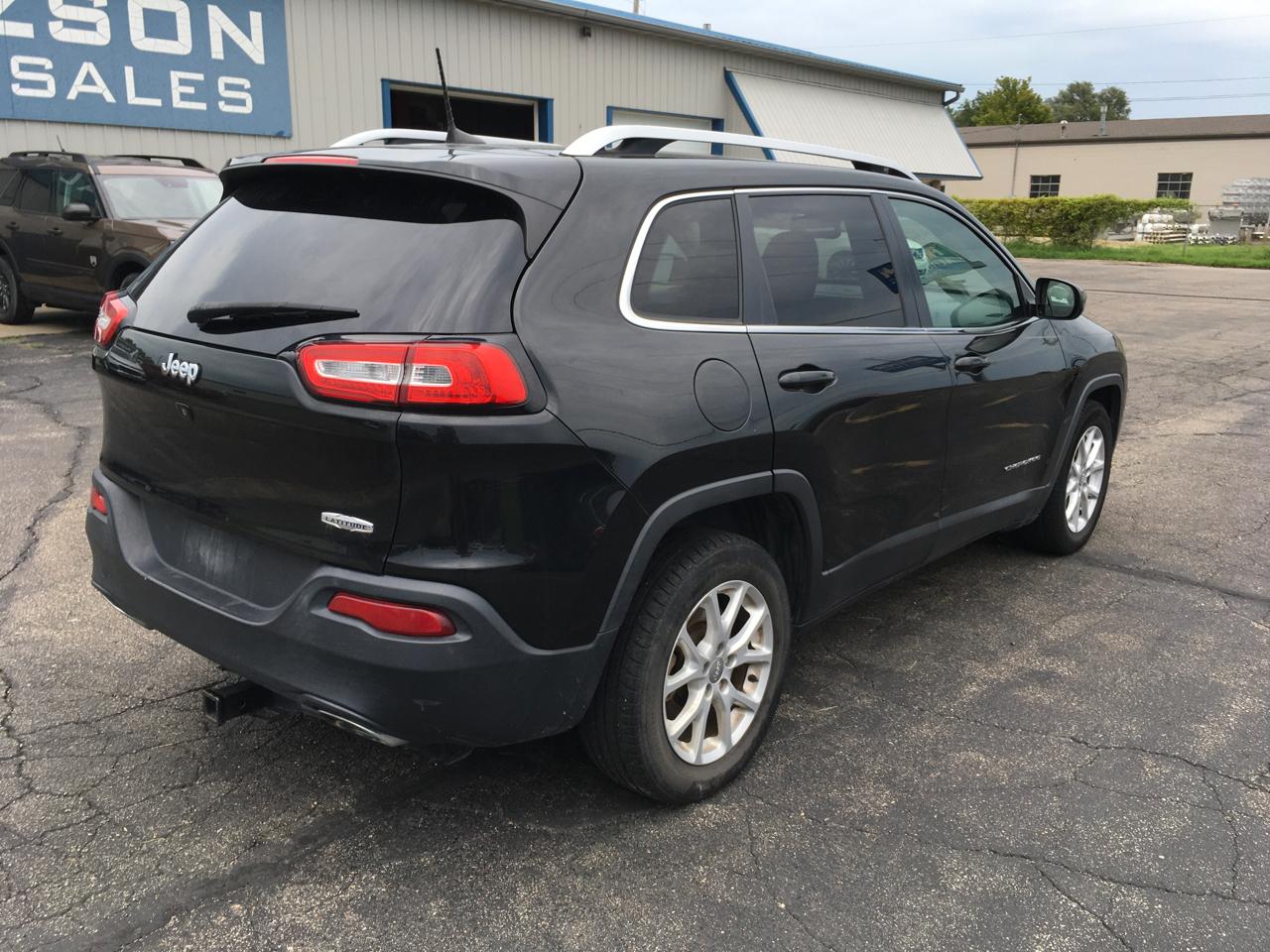 Jeep Cherokee Latitude FWD 2016