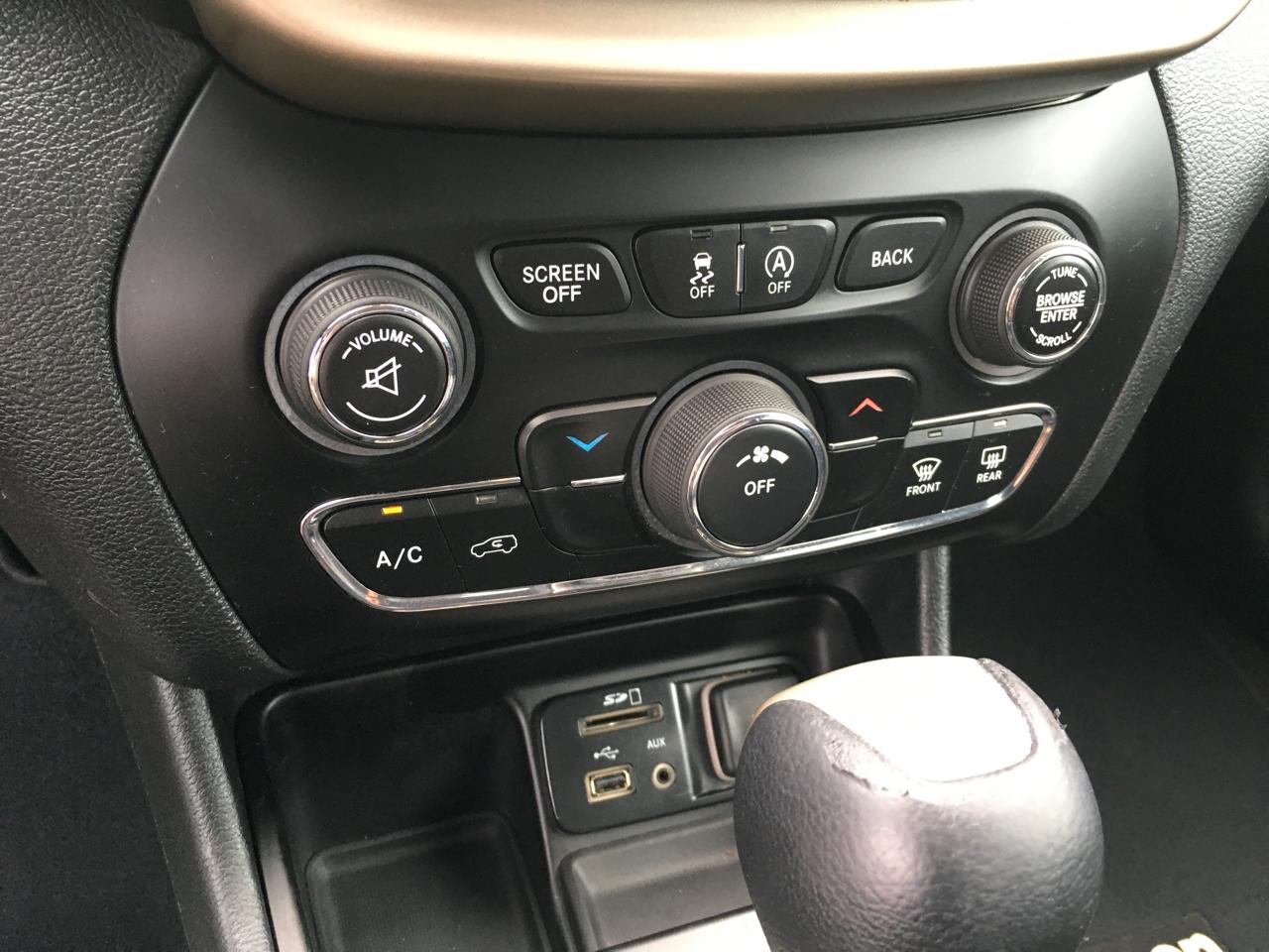 Jeep Cherokee Latitude FWD 2016