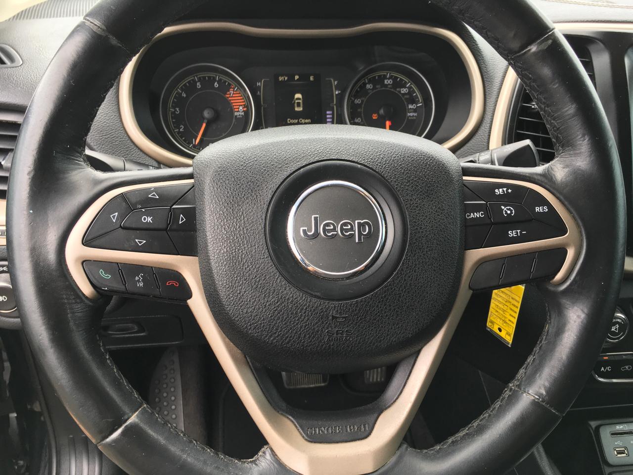 Jeep Cherokee Latitude FWD 2016