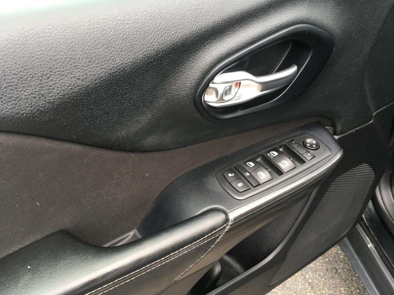 Jeep Cherokee Latitude FWD 2016