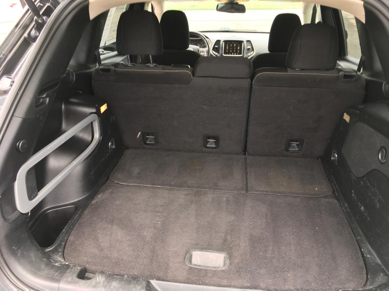 Jeep Cherokee Latitude FWD 2016