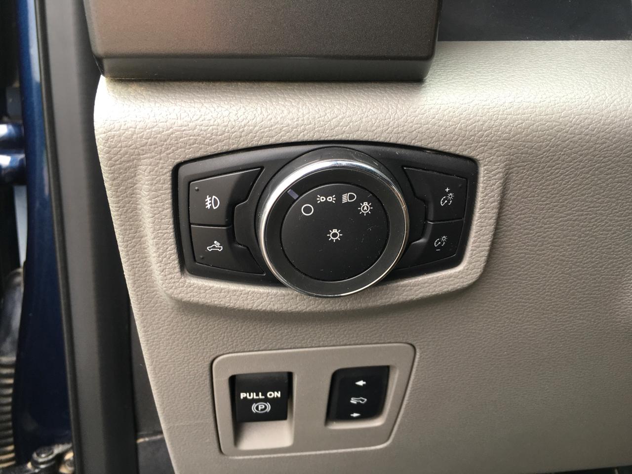 Ford F-150 XLT SuperCrew 4WD 2016