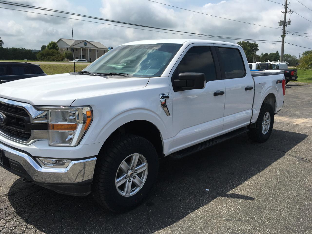 Ford F-150 XLT SuperCrew 4WD 2021