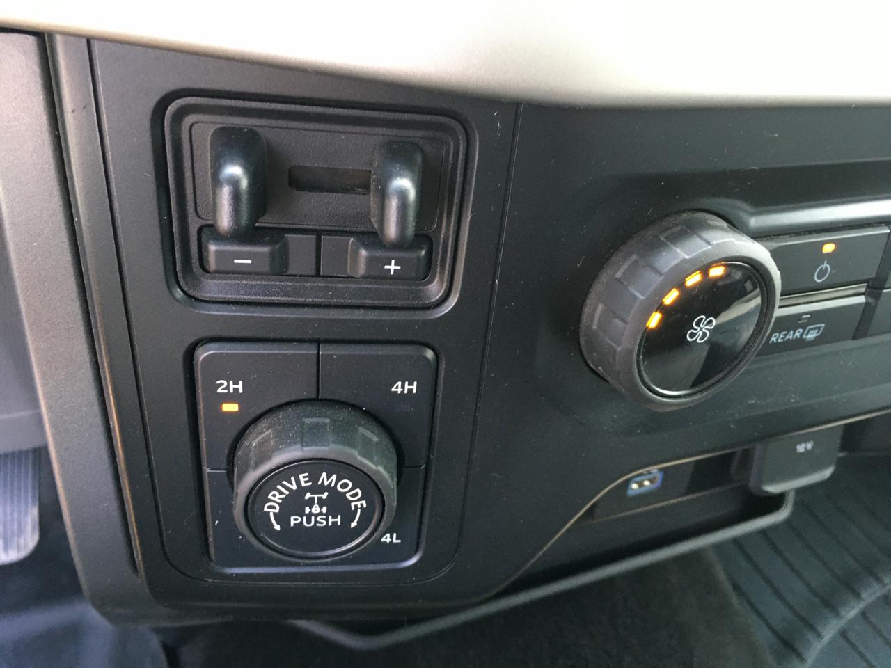 Ford F-150 XLT SuperCrew 4WD 2021