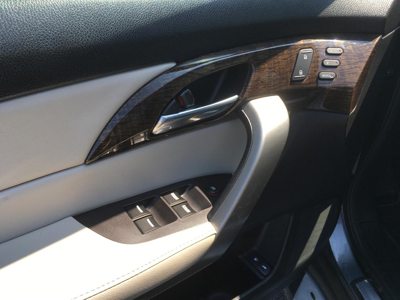Acura MDX  2012