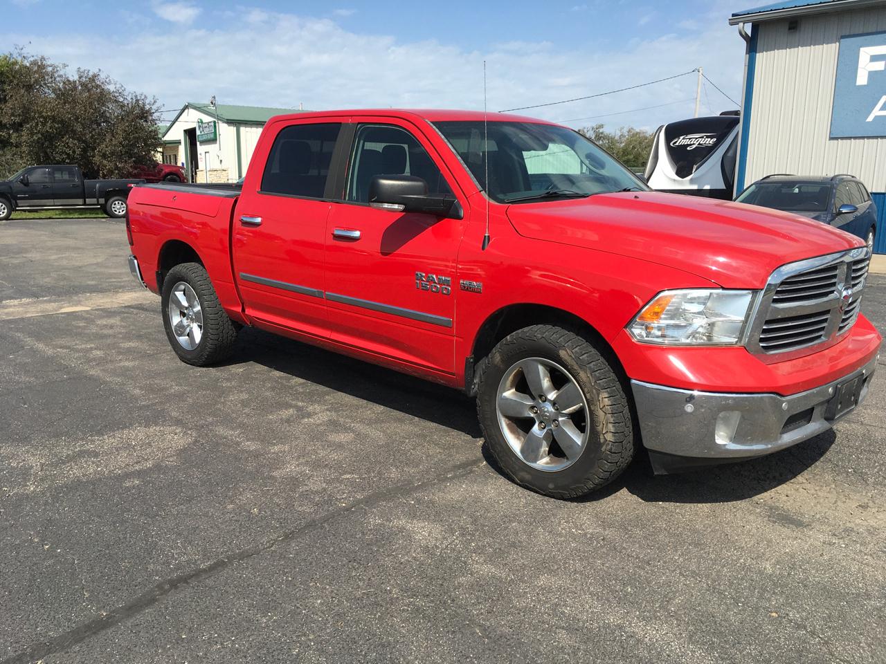 RAM 1500 SLT Crew Cab SWB 4WD 2017