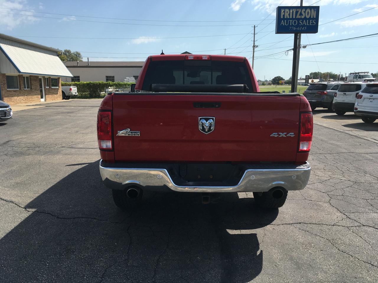 RAM 1500 SLT Crew Cab SWB 4WD 2017