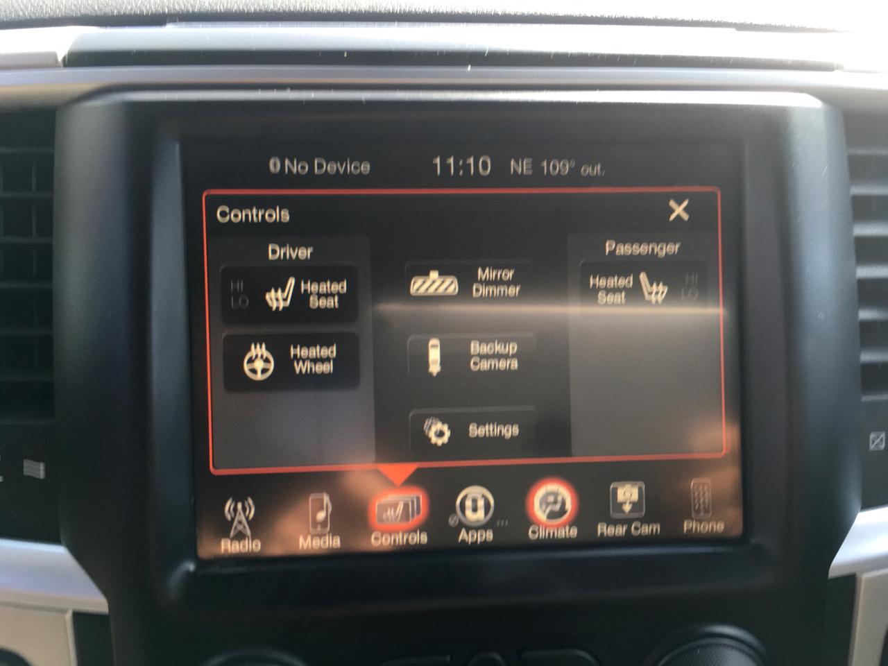 RAM 1500 SLT Crew Cab SWB 4WD 2017