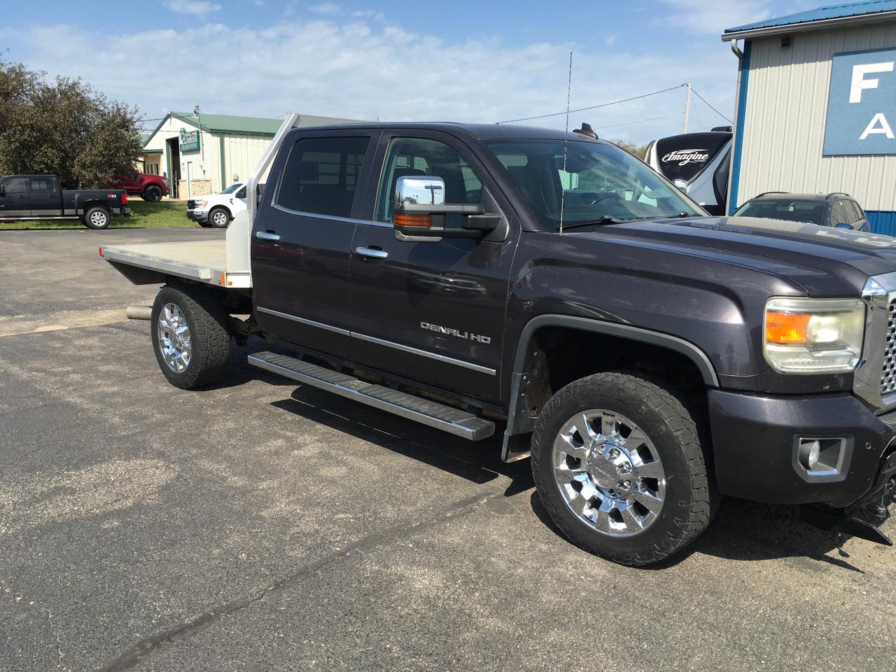 GMC Sierra 2500HD Denali Crew Cab 4WD 2016