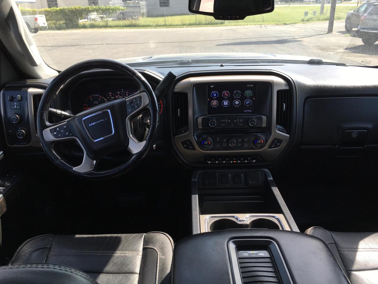 GMC Sierra 2500HD Denali Crew Cab 4WD 2016