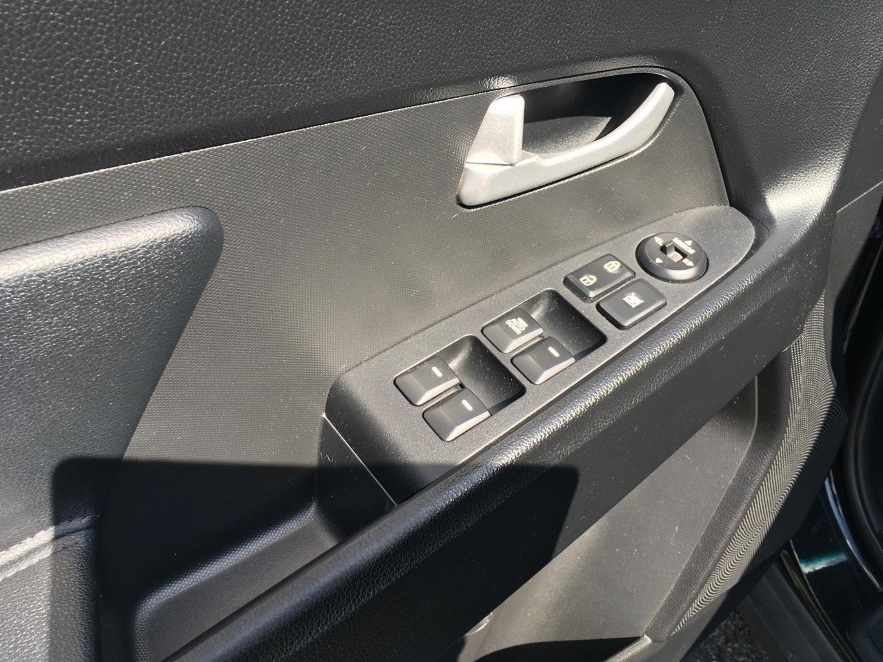 Kia Sportage LX FWD 2013