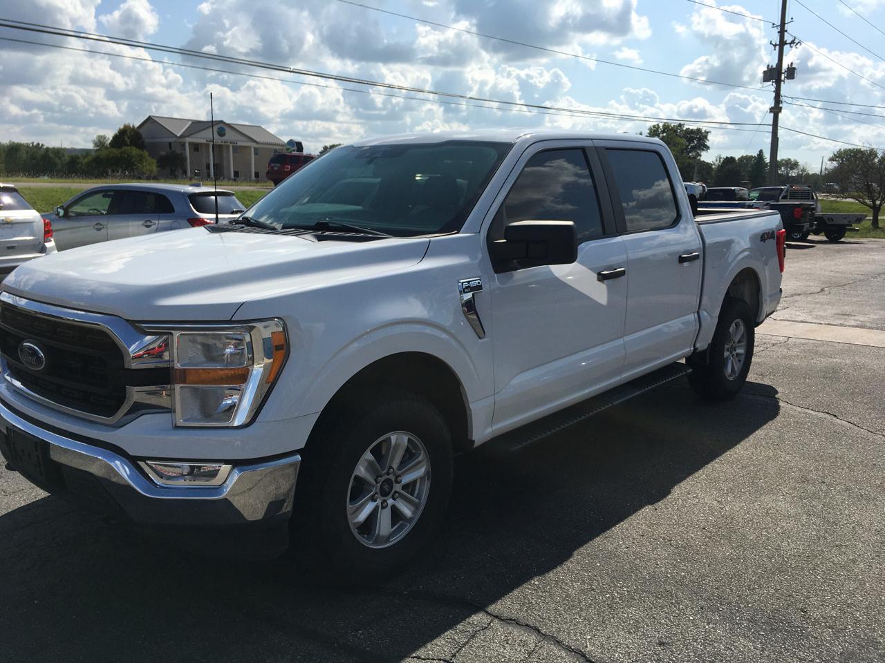 Ford F-150 XLT SuperCrew 4WD 2022