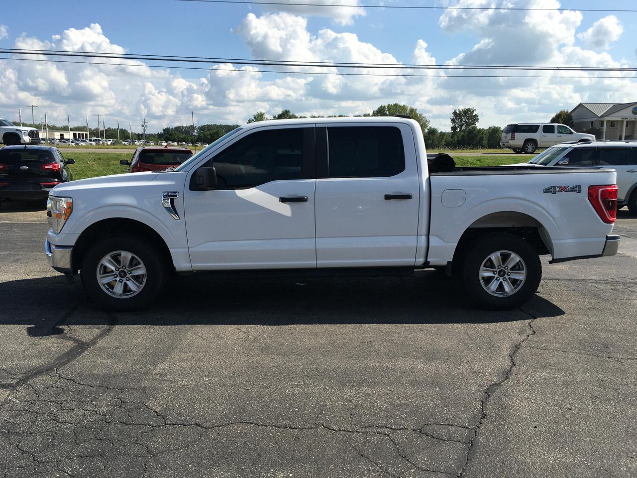 Ford F-150 XLT SuperCrew 4WD 2022