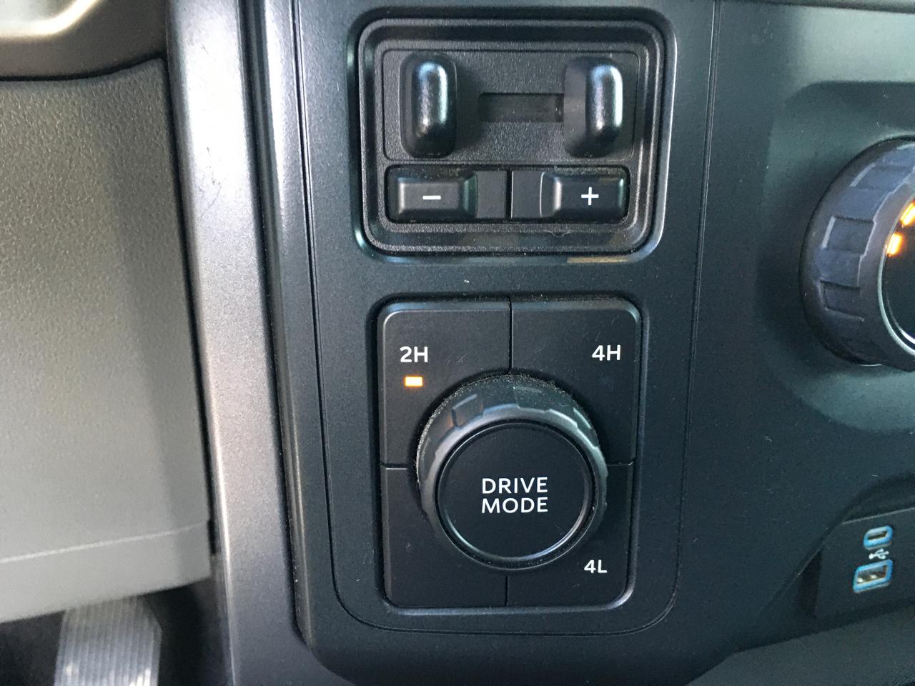 Ford F-150 XLT SuperCrew 4WD 2022