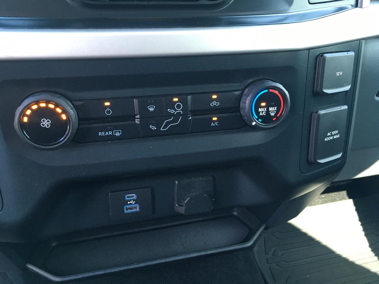 Ford F-150 XLT SuperCrew 4WD 2022