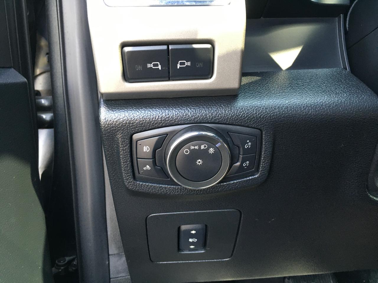 Ford F-150 Lariat SuperCrew 4WD 2016