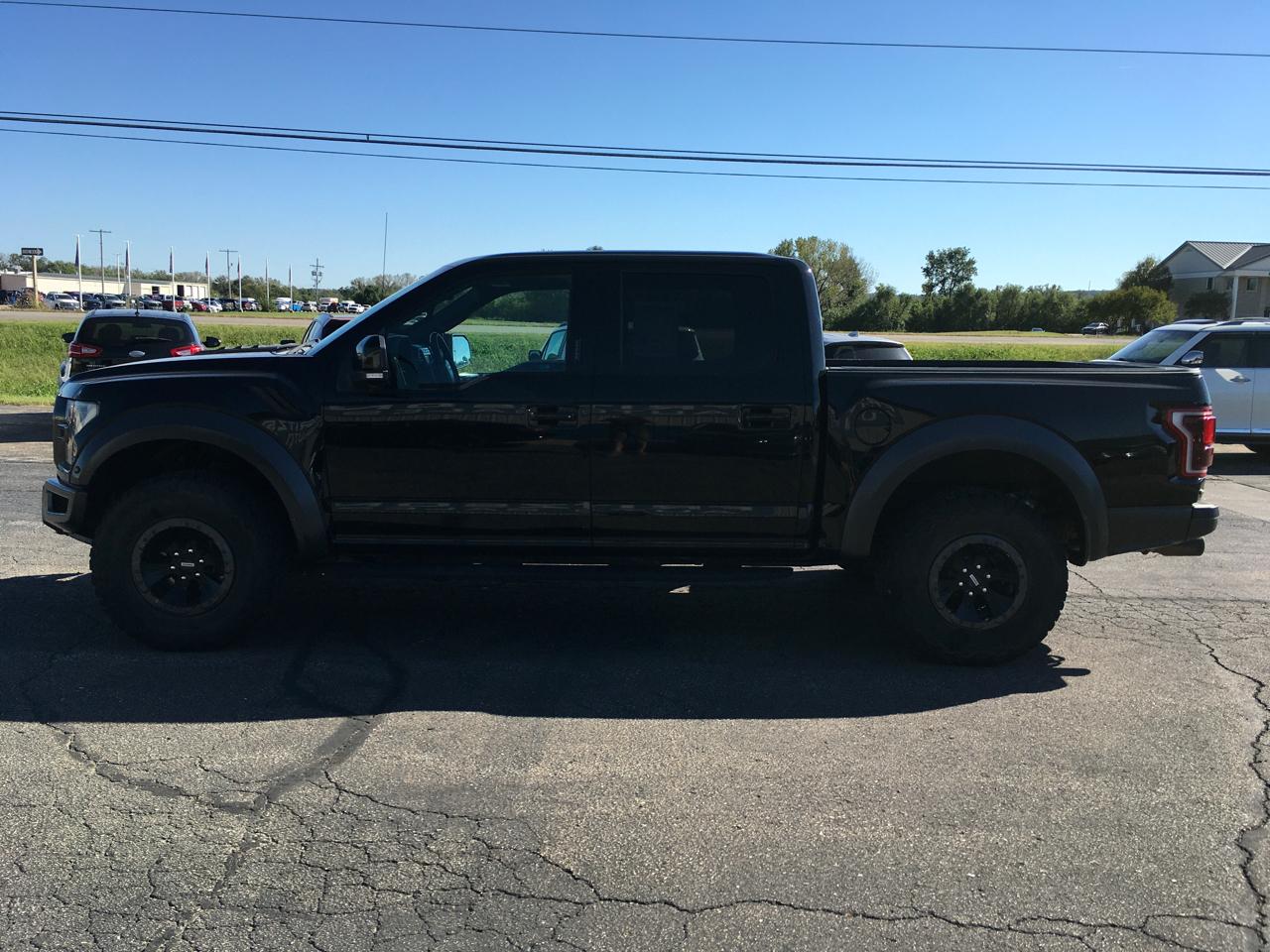 Ford F-150 Raptor SuperCrew 4WD 2017