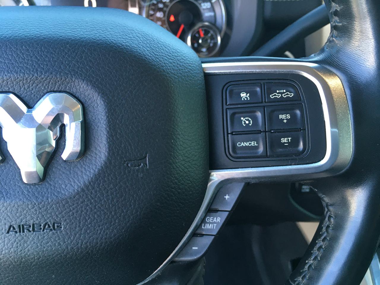RAM 2500 Laramie Crew Cab 4WD 2021
