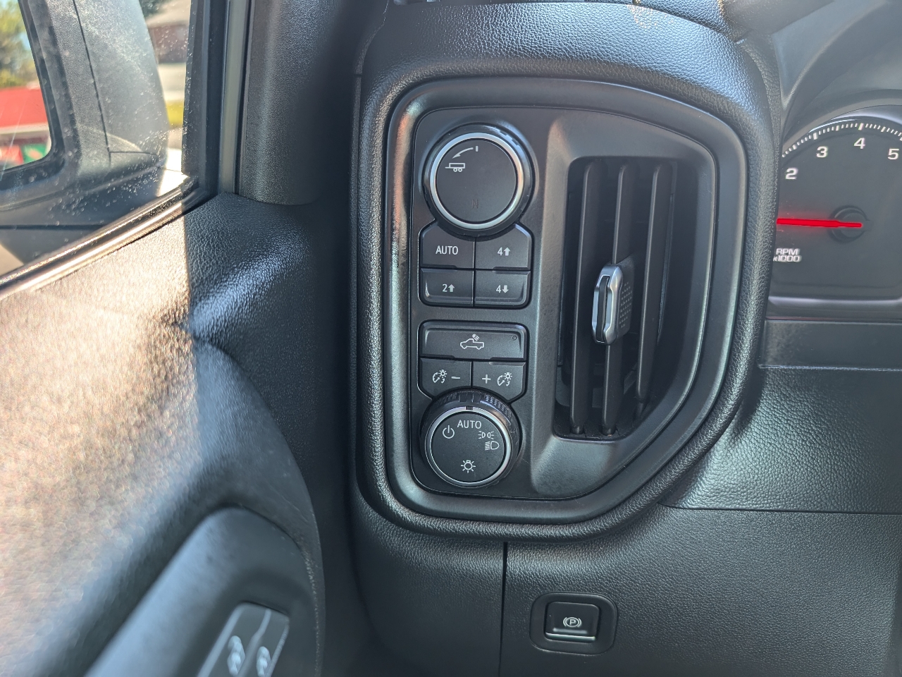 Chevrolet Silverado 1500 4WD Crew Cab 157" Custom Trail Boss 2021 Chevrolet Silverado 1500 4WD Crew Cab 157" Custom Trail Boss 2021