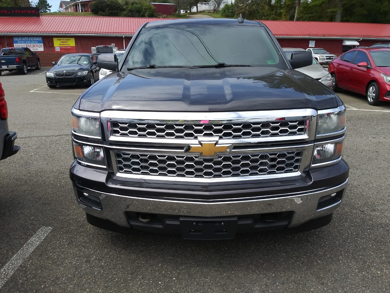2015 Chevrolet Silverado 1500 LT photo 3