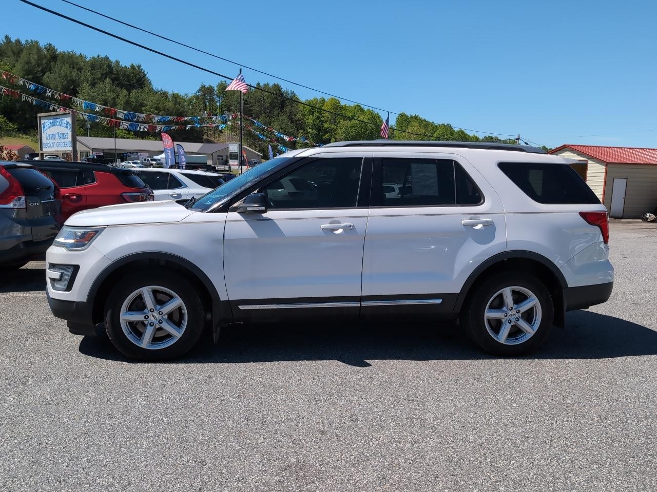 Ford Explorer XLT 4WD 2017