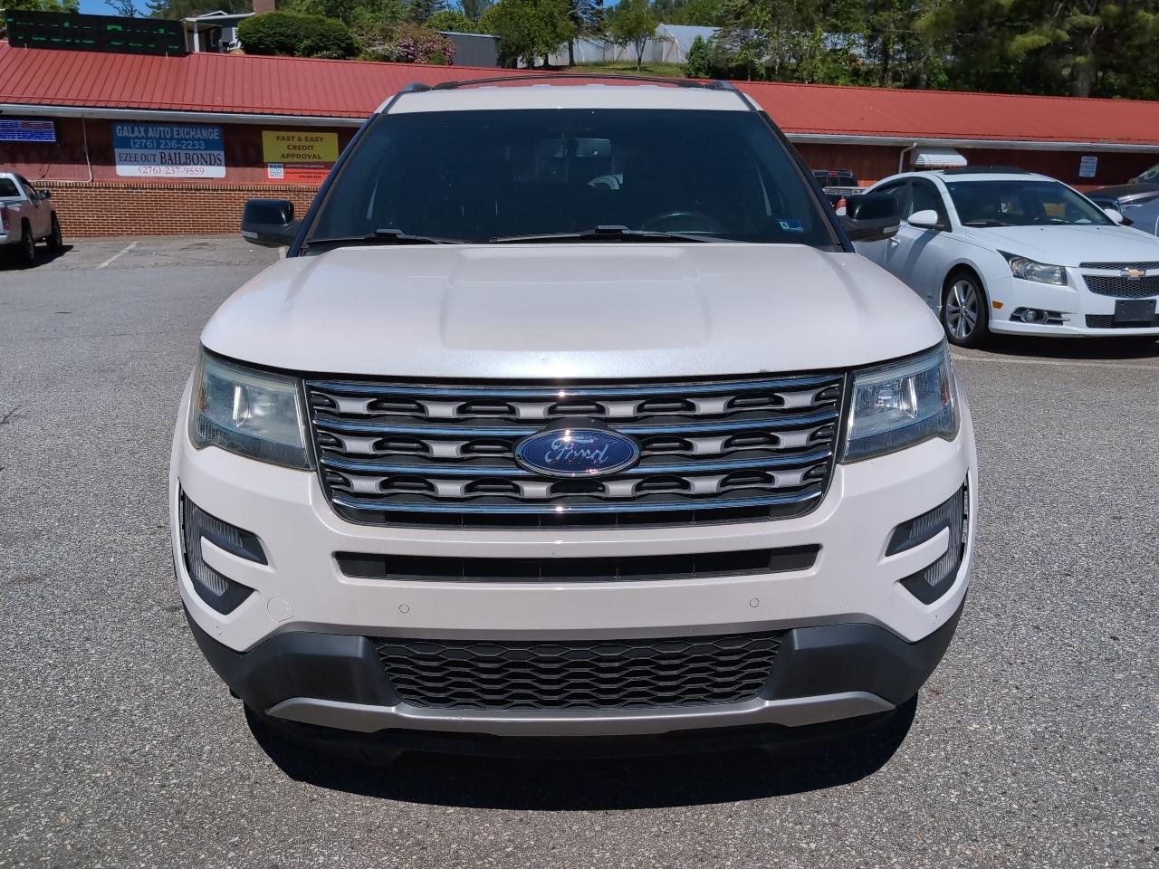 Ford Explorer XLT 4WD 2017