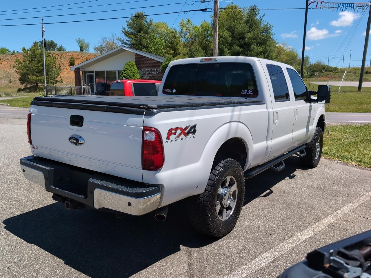 Ford F-250 SD FX4 Crew Cab 4WD 2015