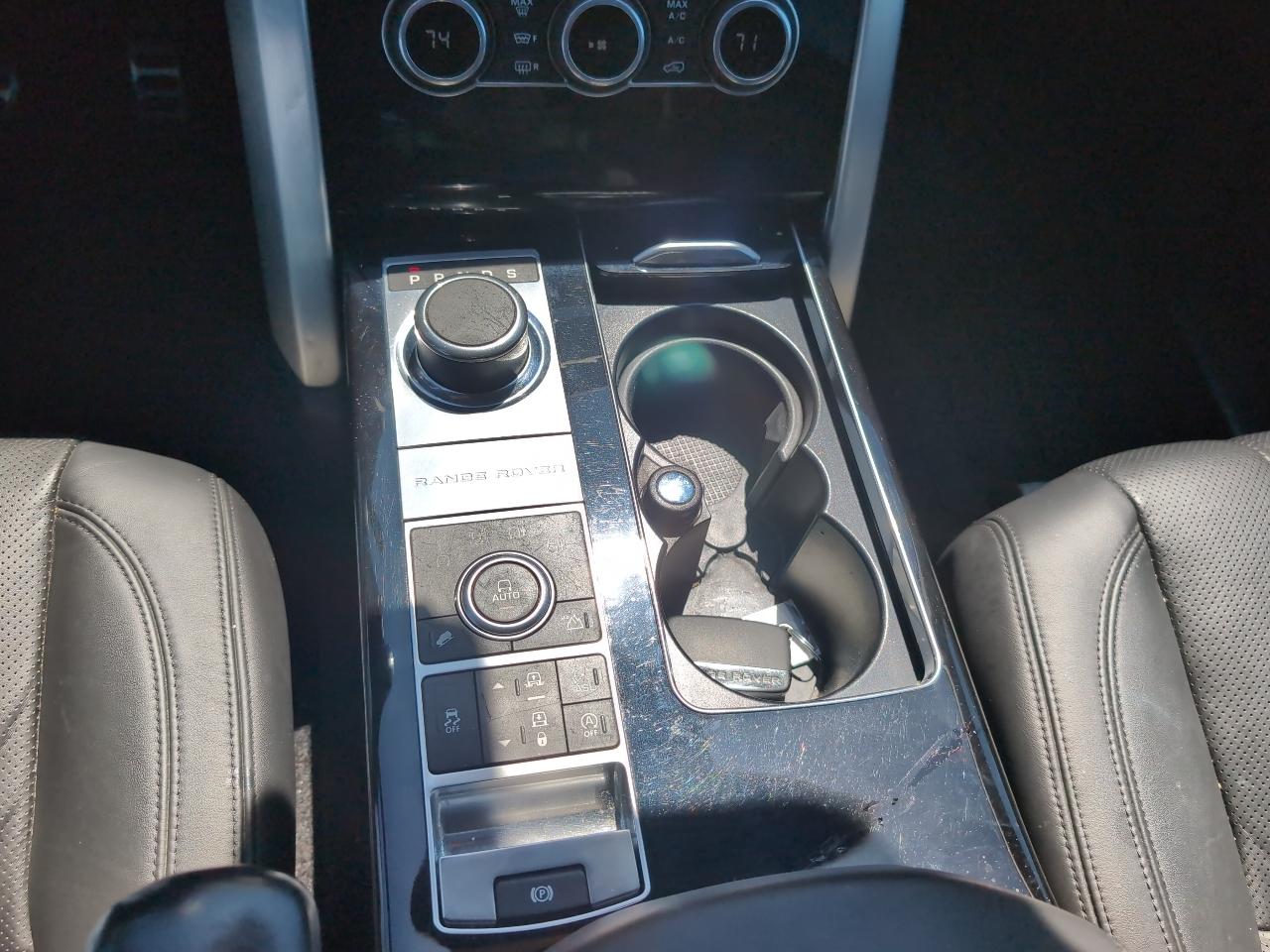 Land Rover Range Rover 5.0L V8 Supercharged 2014