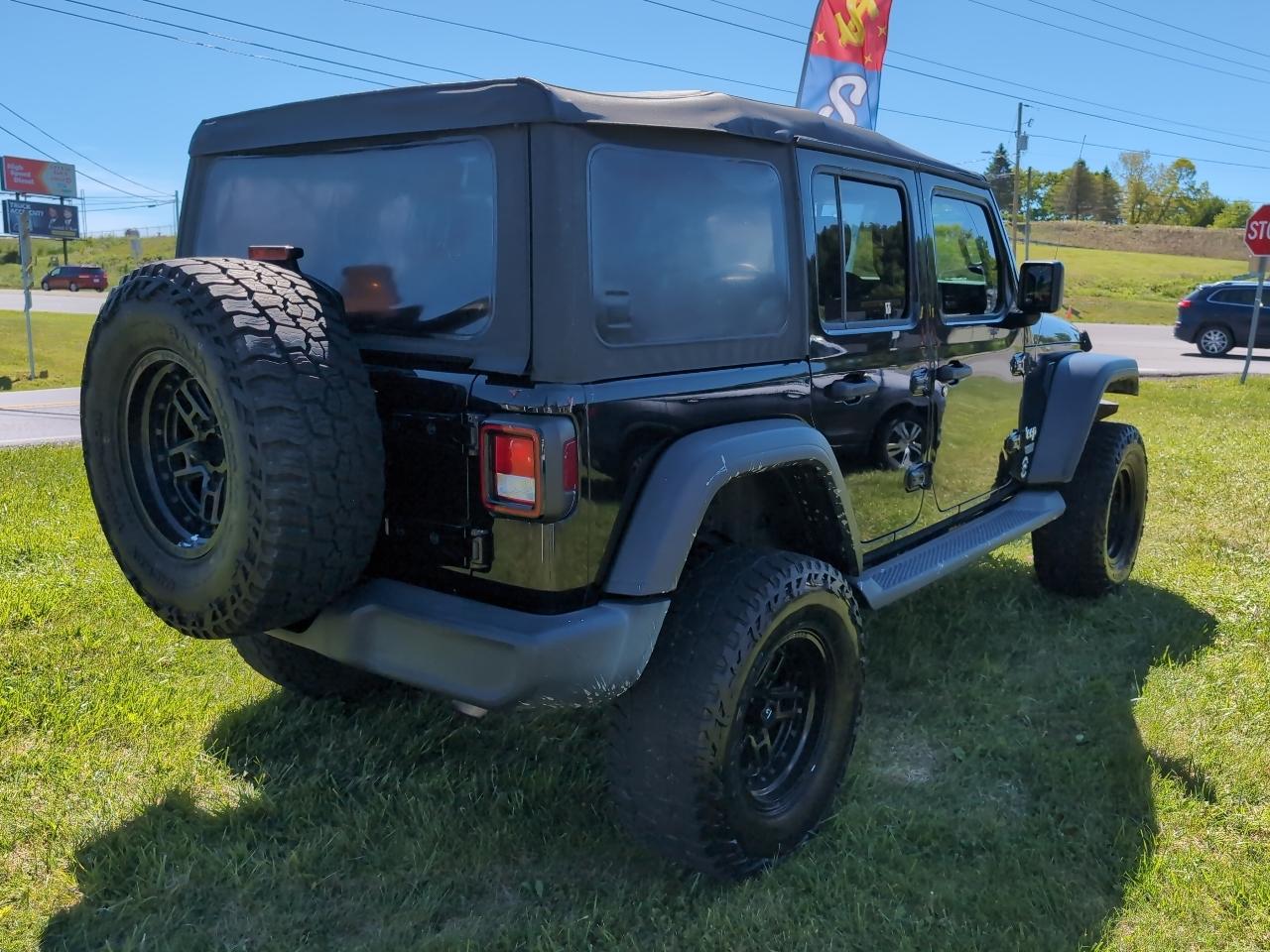 Jeep Wrangler Unlimited Sport 2020
