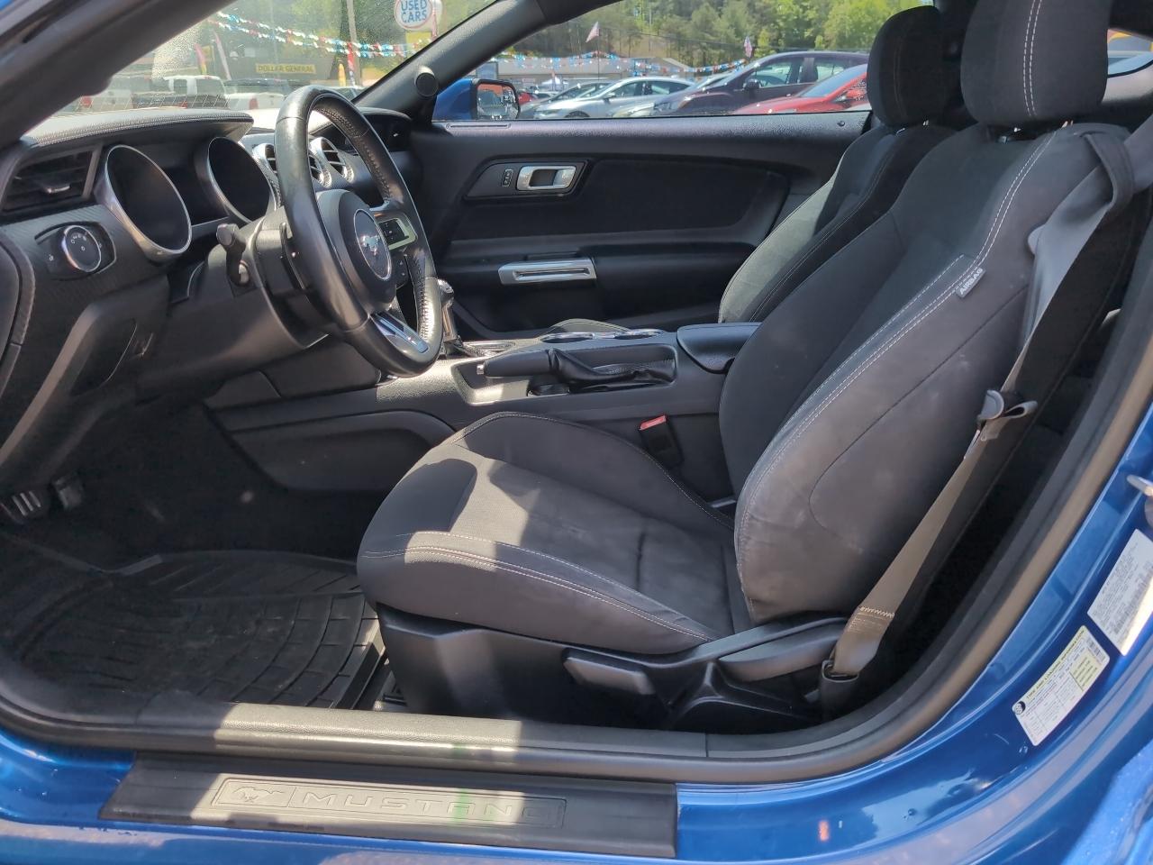 Ford Mustang EcoBoost Coupe 2018