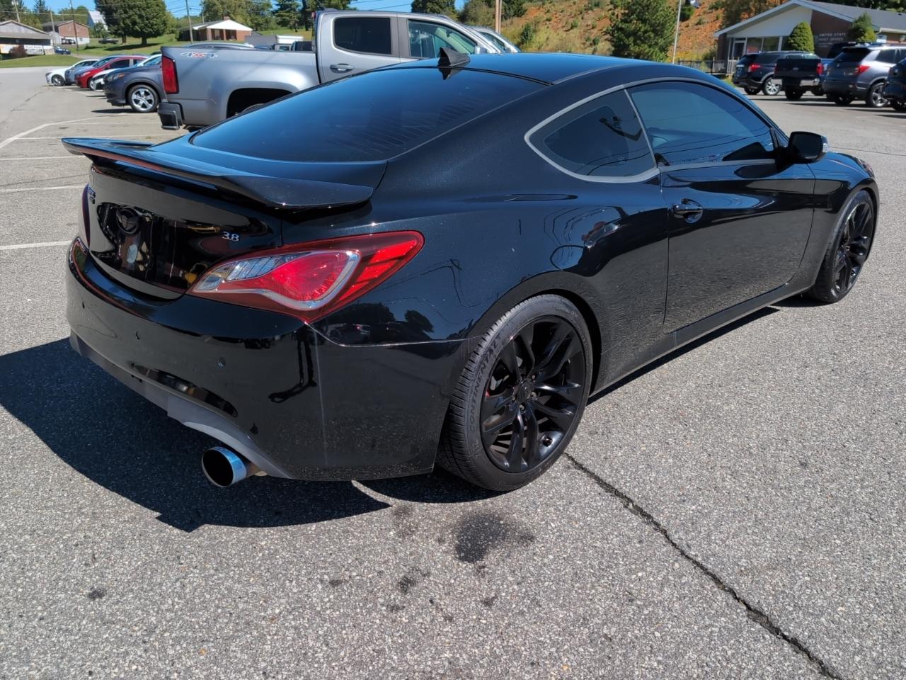 Hyundai Genesis Coupe 3.8 Ultimate 6MT 2016