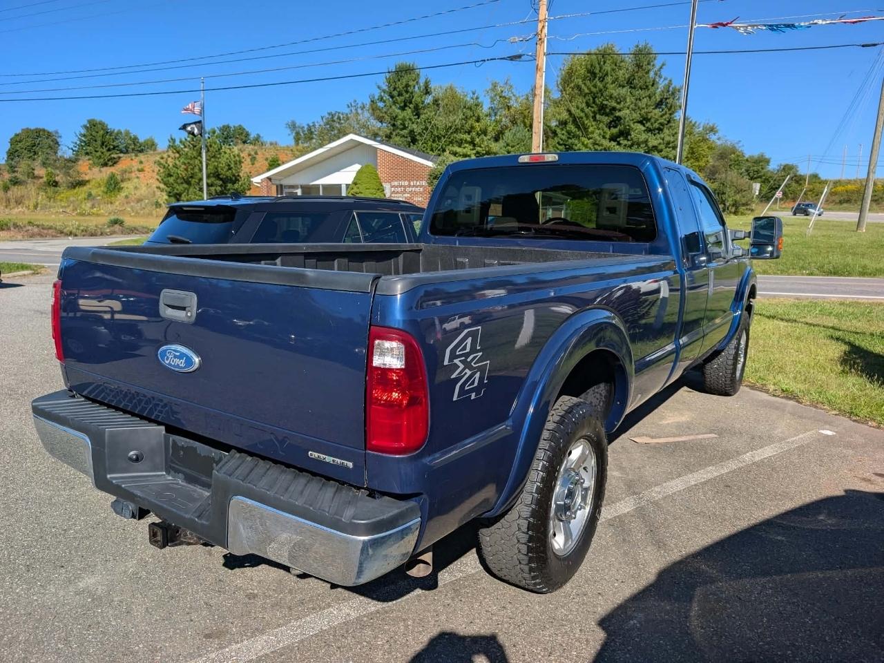 Ford F-250 SD XLT Crew Cab LWB 4WD 2012