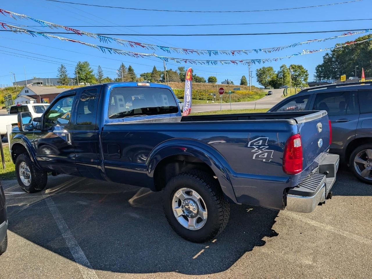 Ford F-250 SD XLT Crew Cab LWB 4WD 2012