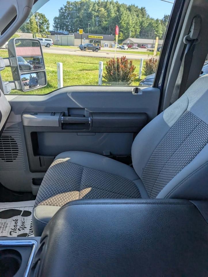 Ford F-250 SD XLT Crew Cab LWB 4WD 2012