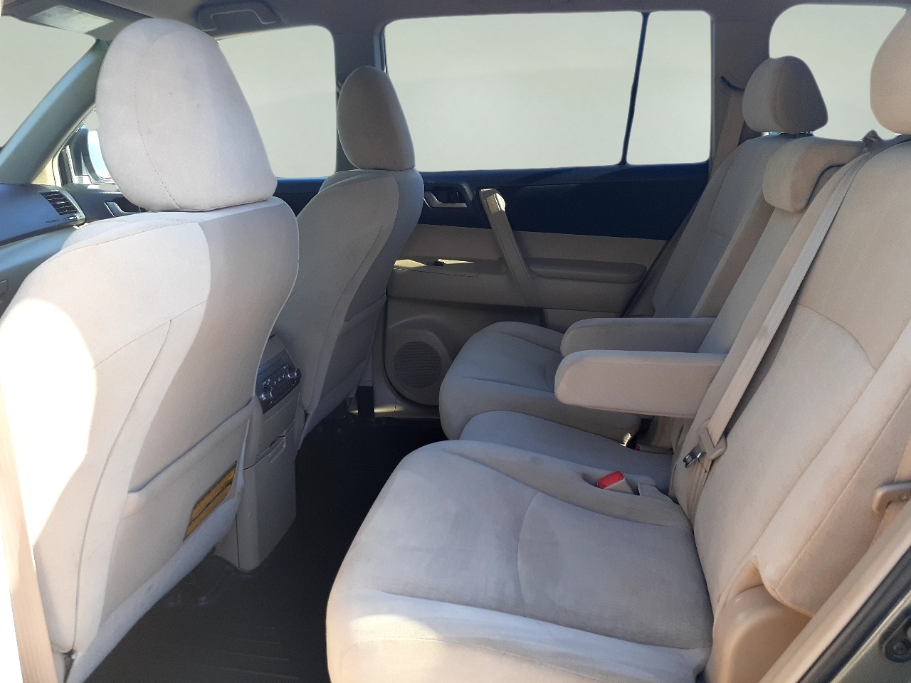 Toyota Highlander 4WD 4dr V6 (Natl) 2012 Toyota Highlander 4WD 4dr V6 (Natl) 2012